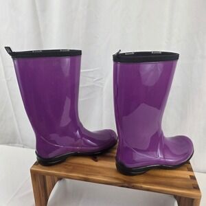 Kamik Purple Rubber Rain Boots Women's Size 6 Waterpoof Mud Boots NWOT/B